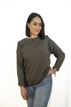 MAGLIA CON SPALLINE